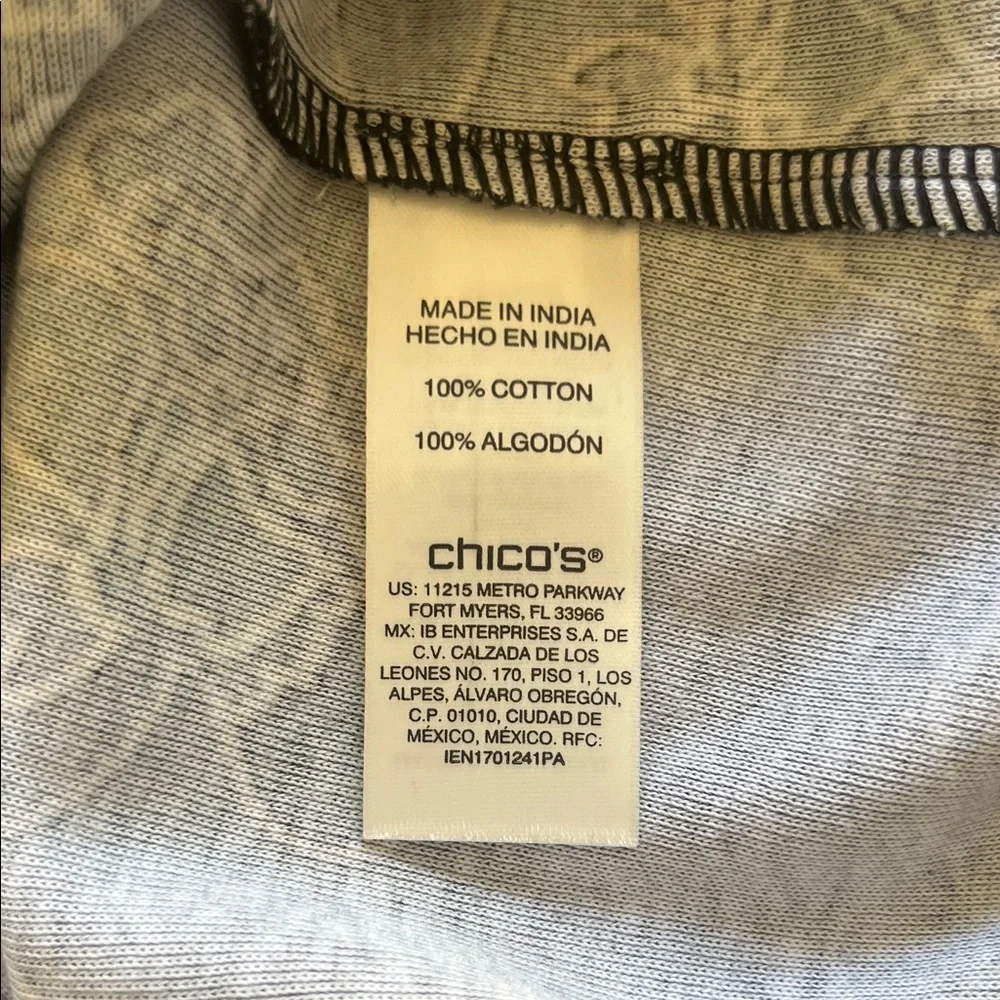 Chico's Black Short-Sleeve Floral Outline Tee Top Sz 1 - Picture 11 of 12